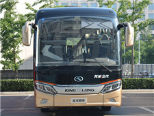 XMQ6127BYD5C Coach