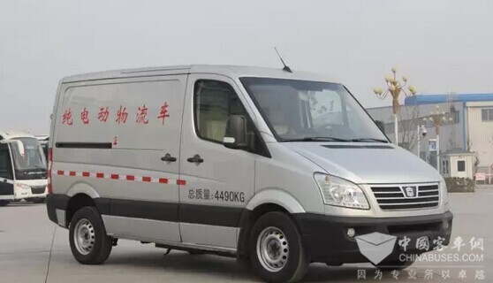 Zhongtong Electric Logistic Vehicle Makes a High-profile Debut