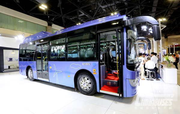 Seizing Now, Chasing Future—King Long Hits 2017 Beijing Bus & Truck Expo with Blockbuster New Energy Vehicles