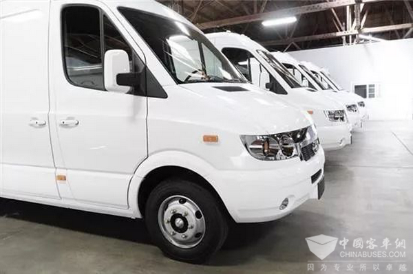 Changjiang V8070 Electric Logistic Vehicle Arrived in U.S. for Road Show