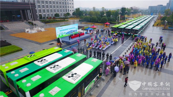 CRRC Delivers 272 Electric City Buses to Shaoyang