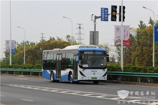 Sunwin Buses Serve at the 10th China Flower Expo