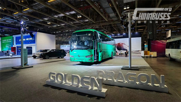 Two Golden Dragon Bus Models Attend Macao International Auto Show