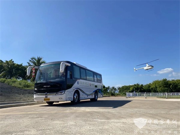 Foton AUV Intercity Buses Start Operation in Sanya