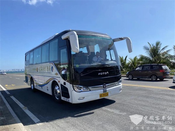 Foton AUV Intercity Buses Start Operation in Sanya