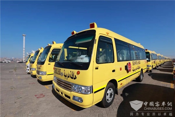 King Long Exports 71 Units 7-meter School Buses to UAE