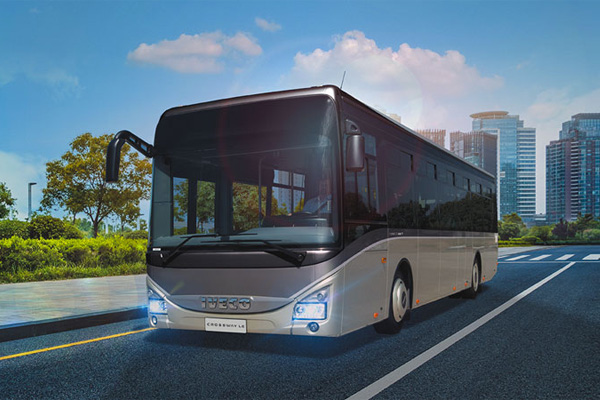 Iveco Bus Turns to Microvast for Electric Crossway Battery System