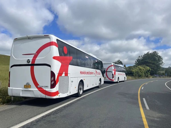 Foton AUV Delivers Buses to East Area in Auckland for Operation 