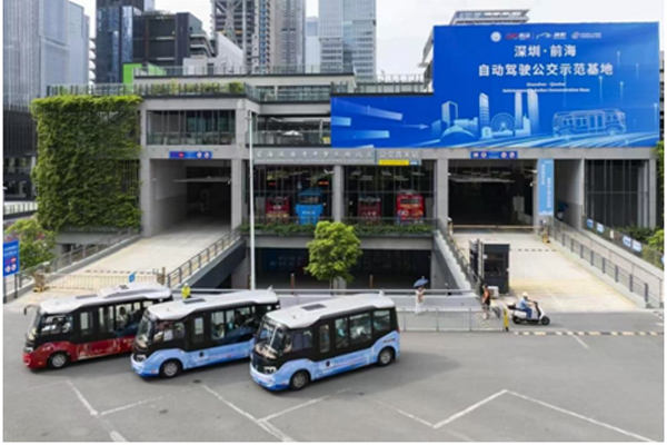 Amazon.co.jp: GOLDEN DRAGON 1/24 金旅 バス XIAMEN BUS J05-05