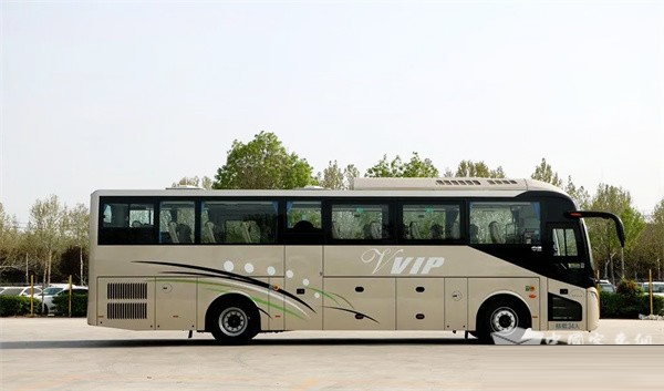 Batch of Zhongtong H11 Tourism Buses Deployed to Chongqing