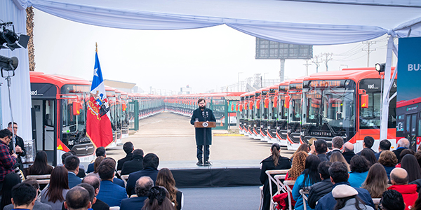 Chilean President Attends the Delivery Ceremony of 895 Zhongtong Electric Buses