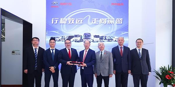 450 Higer FENCER F1 Electric Buses Depart for South America Chile