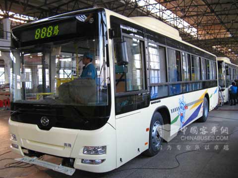 Huanghai natural gas city buses served Harbin 24th Winter Universiade 2009