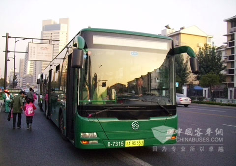 The Golden Dragon hybrid power buses purchased by Hangzhou Public Transport
