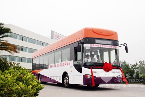 Higer hydrogen fuel cell bus export to Singapore. 
