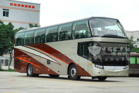 Golden Dragon XML6128 luxury bus