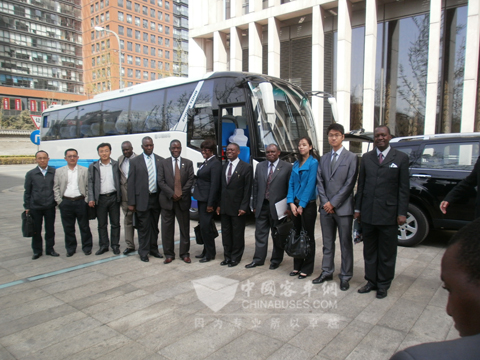 Zambia delegates visit Zhongtong bus