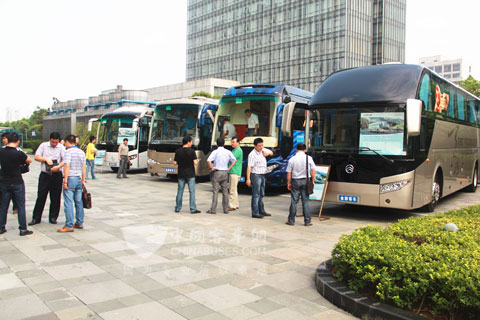 XML6125 glory luxurious bus