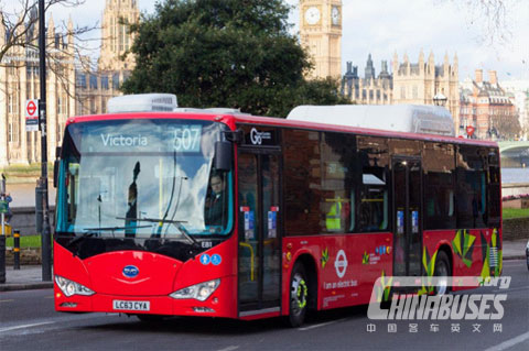 BYD ebus running on the road of London 