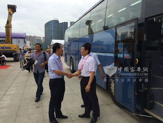 Guilin Daewoo Bus Serves the 11th China-ASEAN Expo 2014 