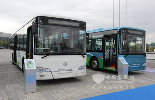 King Long Stages a Grand Appearance at Fujian New Energy Vehicle Fair 