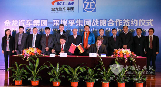 King Long and ZF Sign Cooperation Agreement