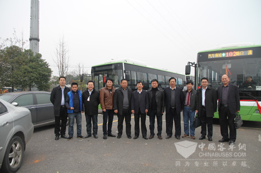 CSR Times Delivers 50 Units of Buses to Longxiang 