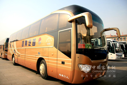 Shenlong Bus Served NPC and CPPCC for the Eighth Consecutive Year