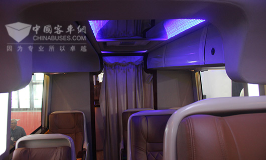 Asiastar "First Class"Cabin Boasts Luxury Travel　