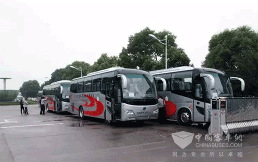 Sunlong Touring Coaches Delivered to Yunnan 
