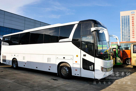 Wuzhoulong New Energy Bus Enters a New Era in the United Arab Emirates Market