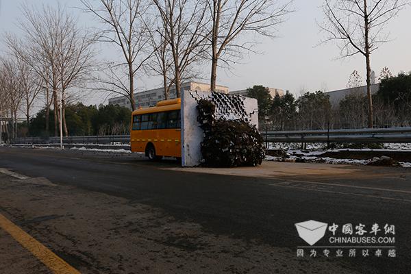 Yutong School Bus Successfully Passes A Wall Collision Test 