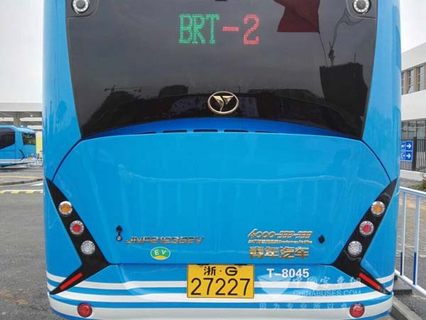 Youngman BRT electric bus with double power sources