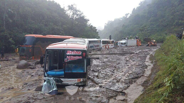 Zhontong Bus Takes Part in the Rescue Work in Ecuador 