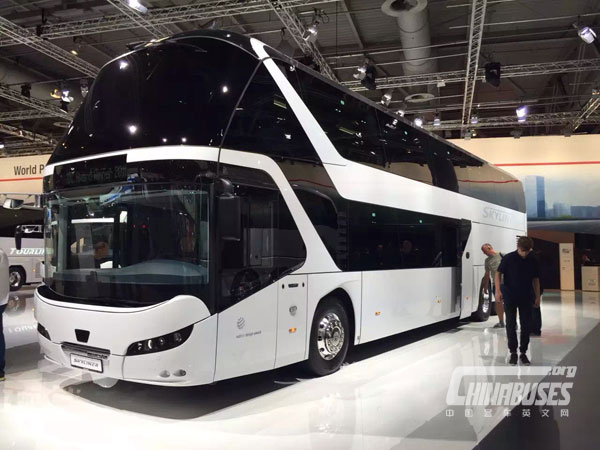 Buses Unveiled at the IAA Commercial Vehicles 2016 in Hannover 1